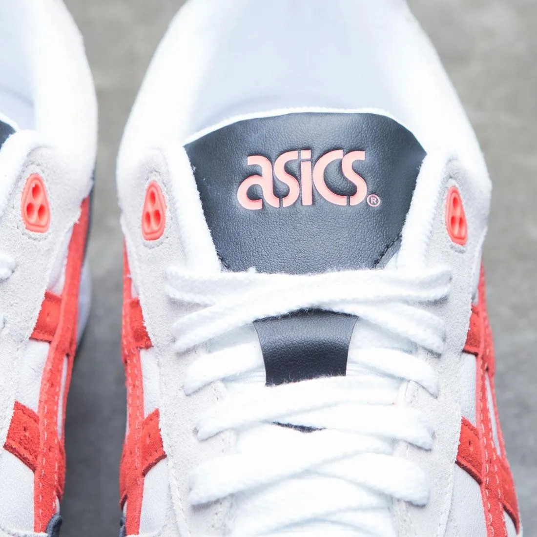 Asics Tiger Men Gel Saga (white / flash coral)