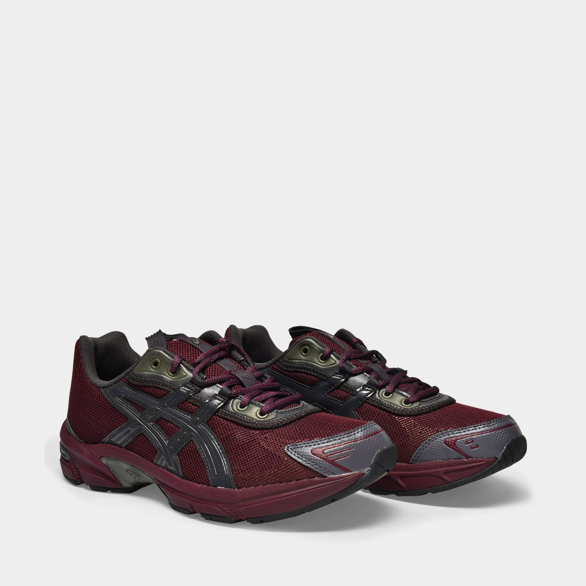 Asics  Ub2-S Gel-1130 Sneakers in Burgundy Recycled Mesh