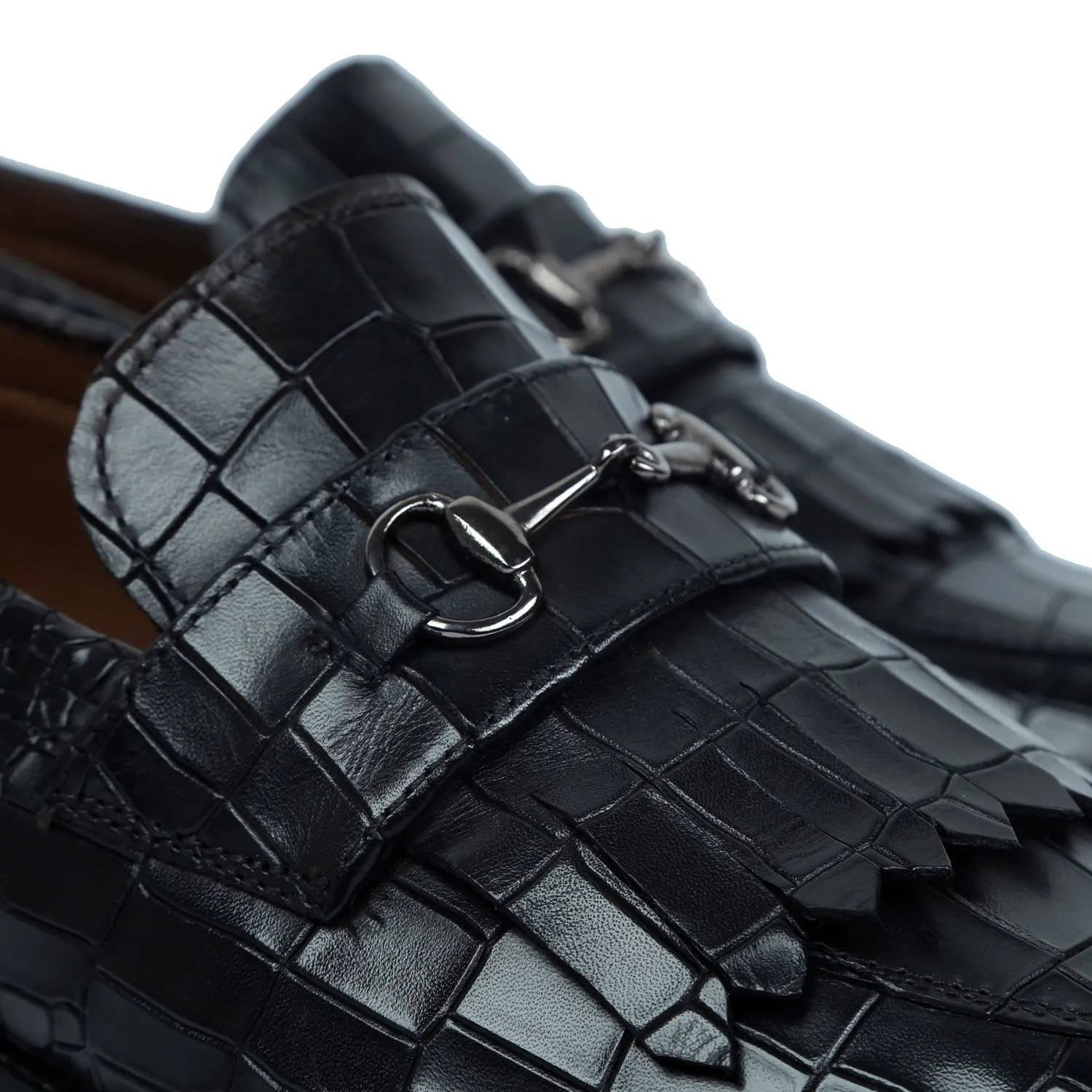 Black Slip-On Shoes in Deep Cut Leather with Fringes Horse-bit Buckled