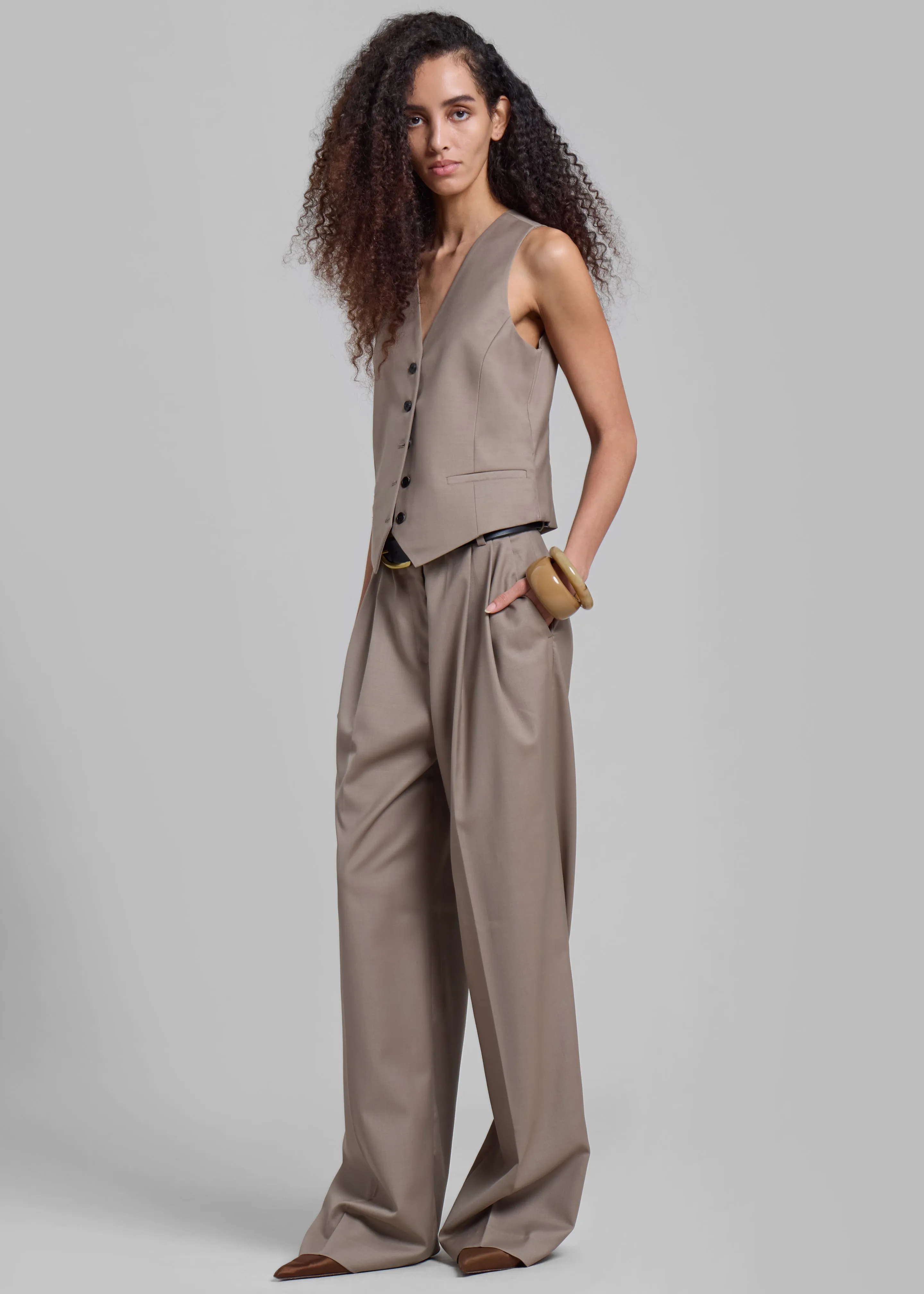 Jorae Pleated Trousers - Taupe