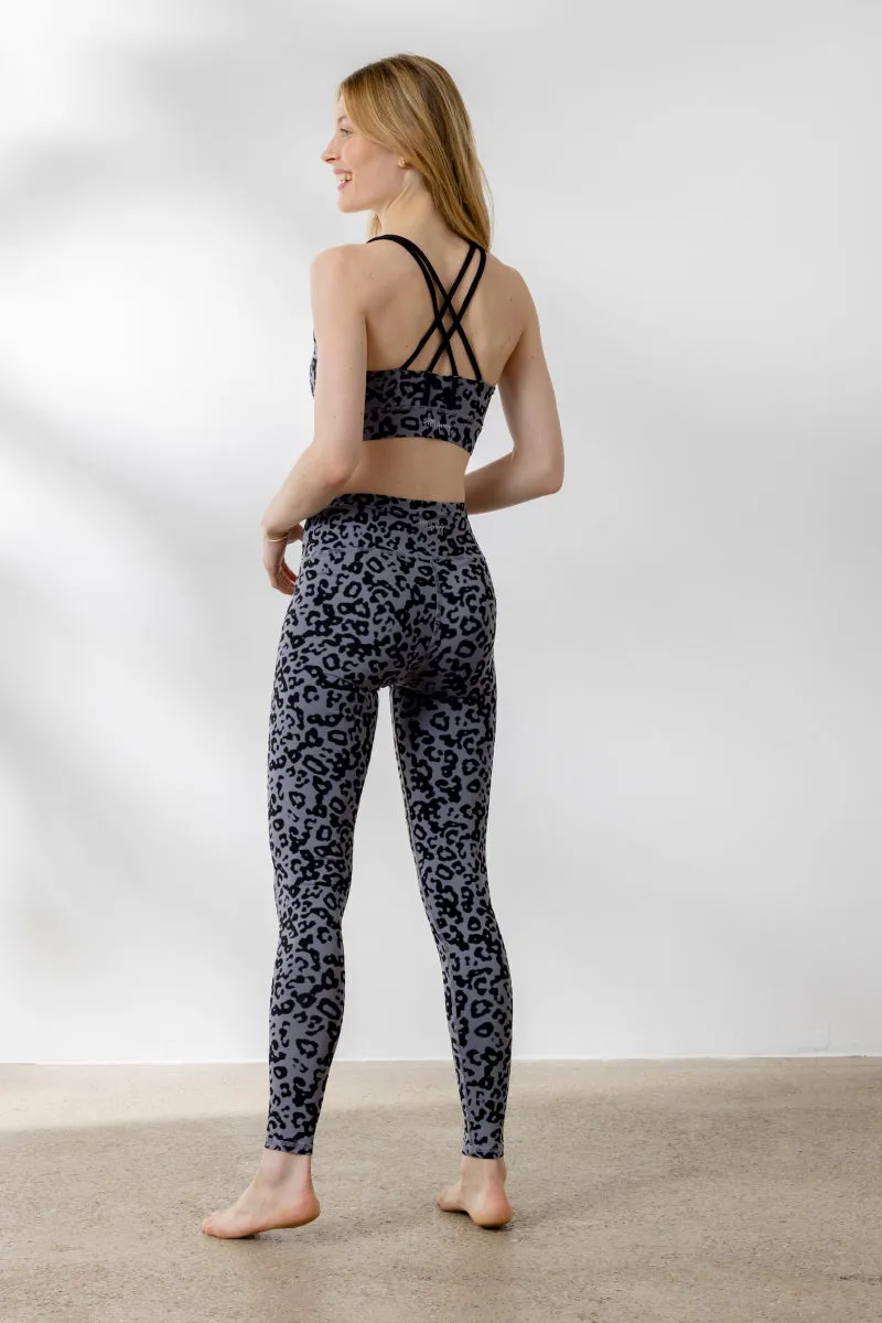 Leggings Distorted Animal Magnet