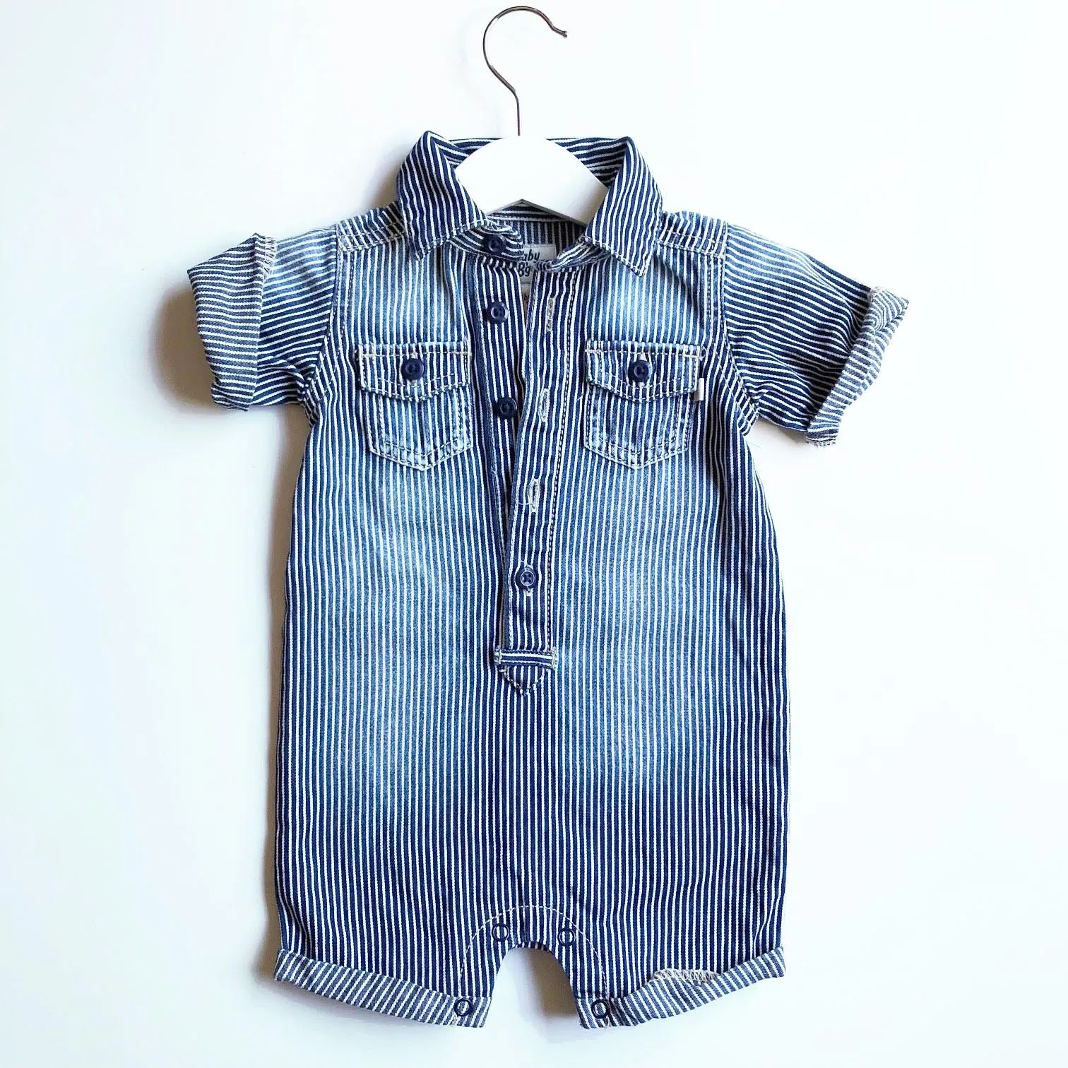 Osh Kosh Vintage little romper size 9 months