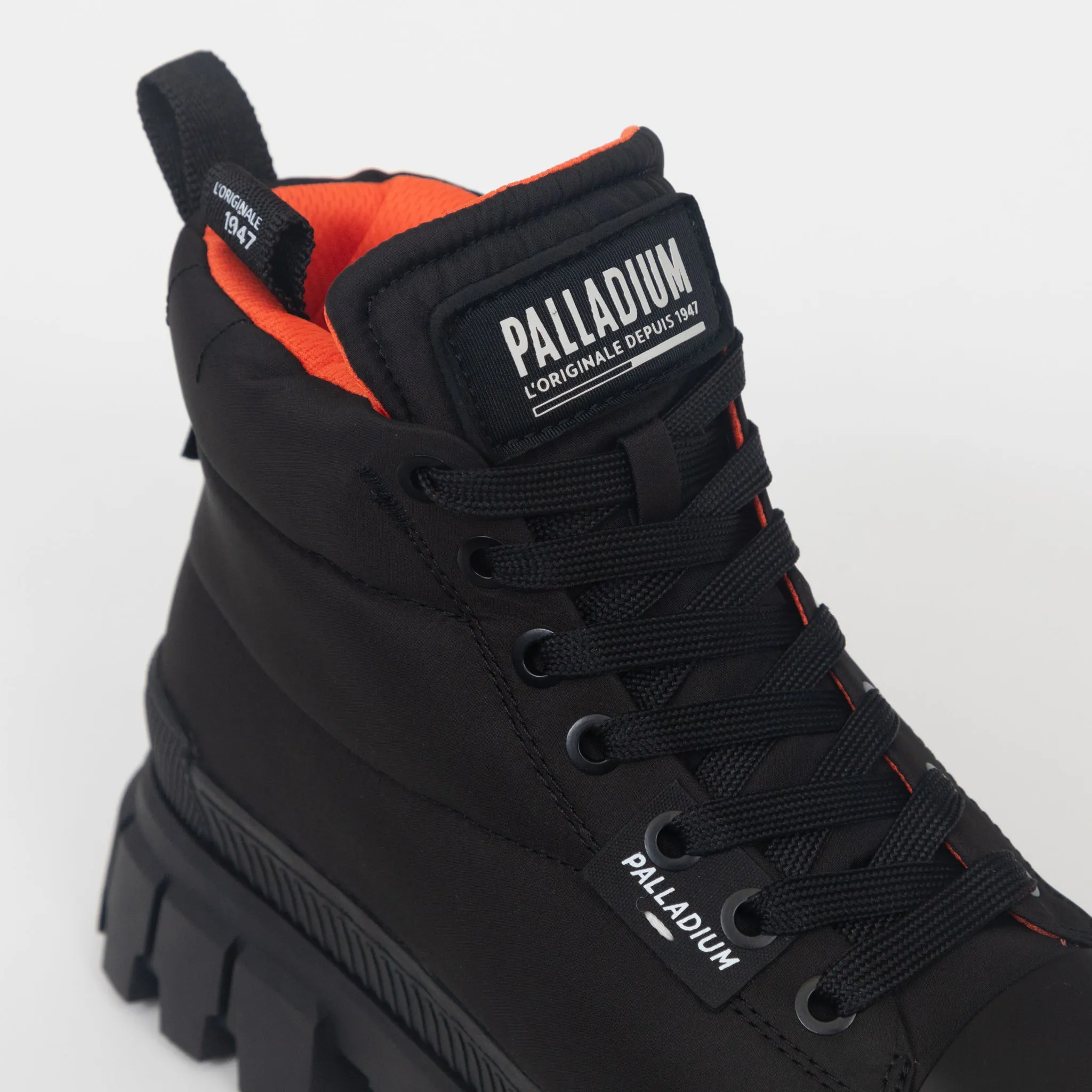 PALLADIUM Womens PALLADIUM Revolt Quilted Boot in BLACK