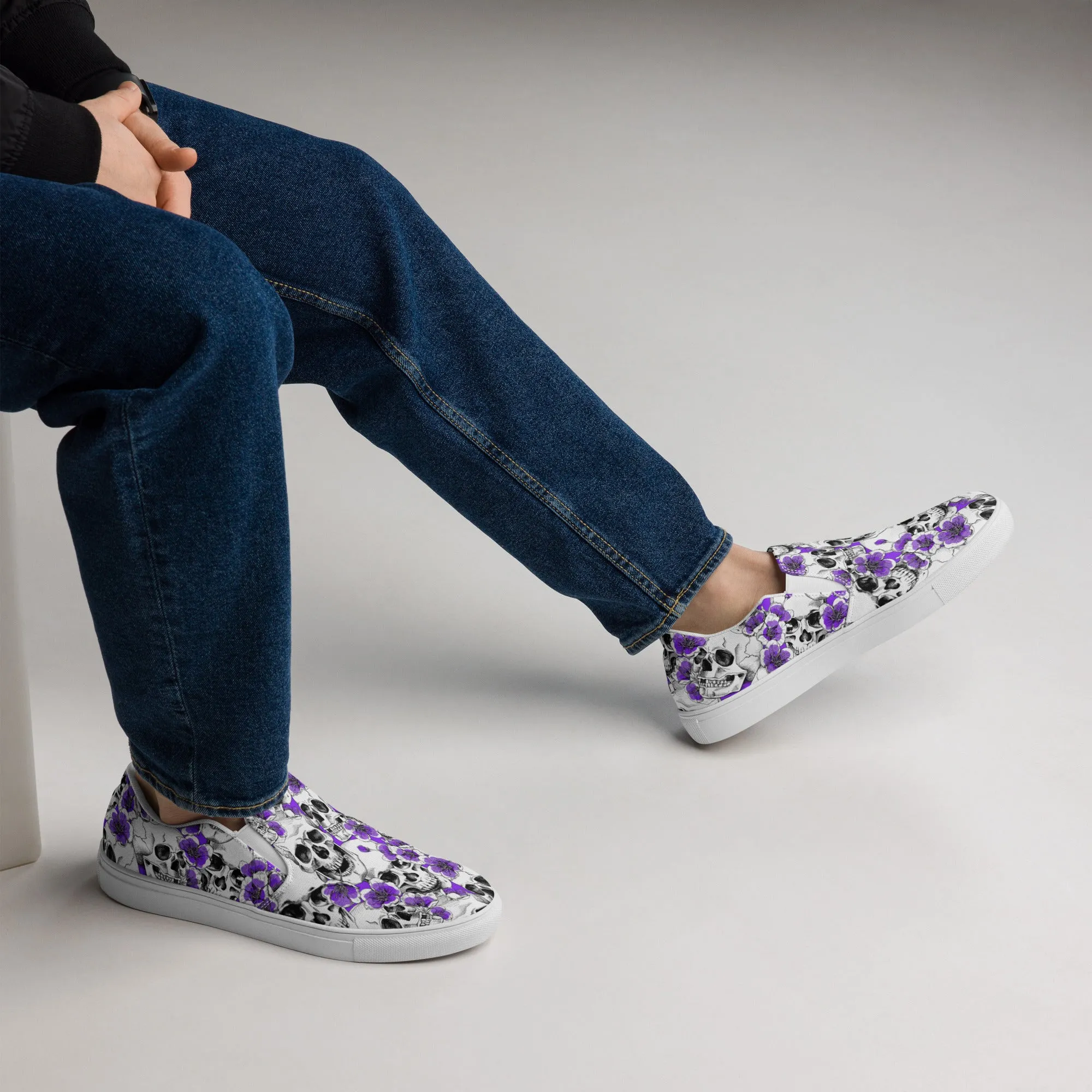 Skulls and Purple Blossoms Men’s Slip-on Canvas Shoes