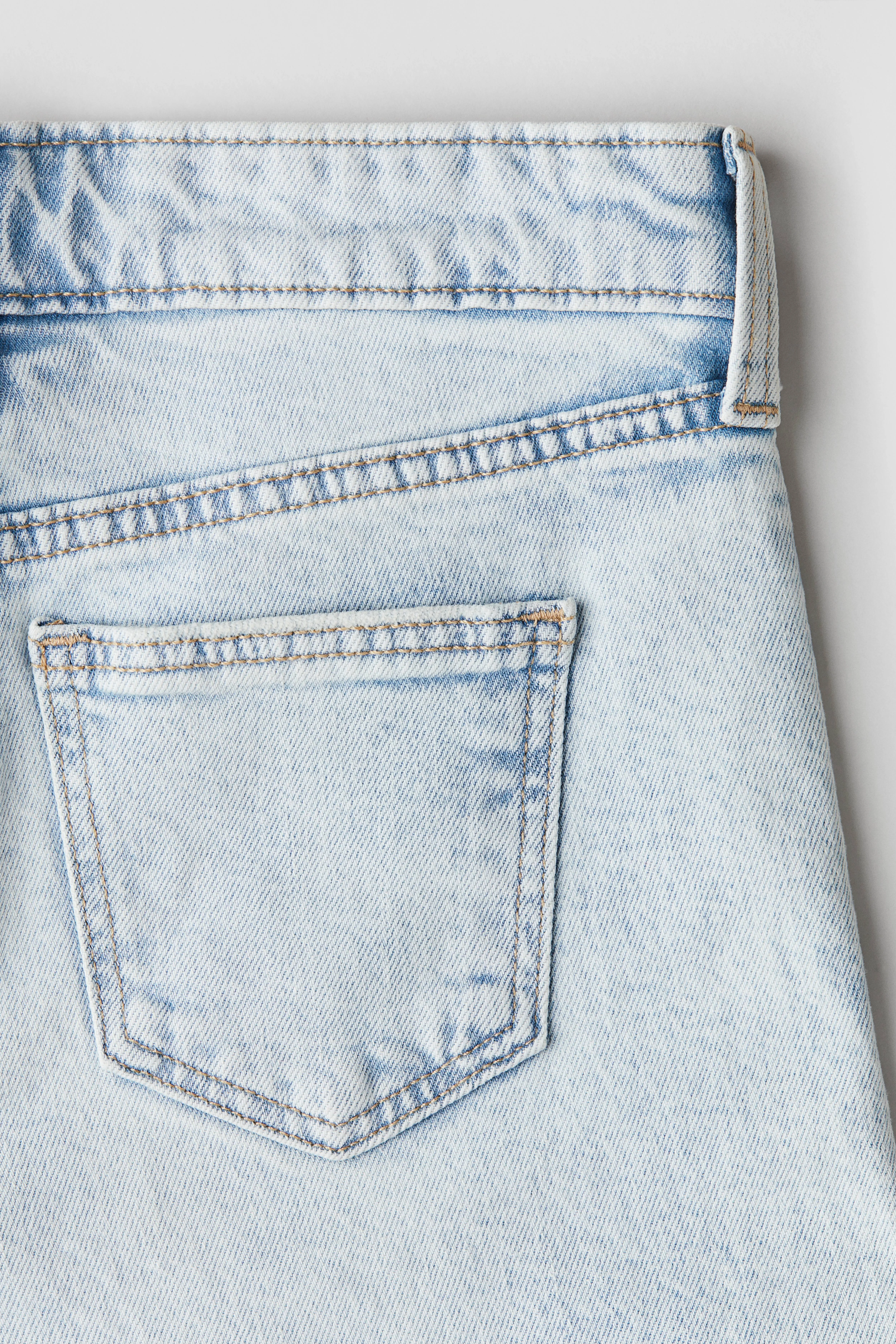 Straight Leg Jeans - Low waist - Long - Light denim blue - Kids | H&M GB