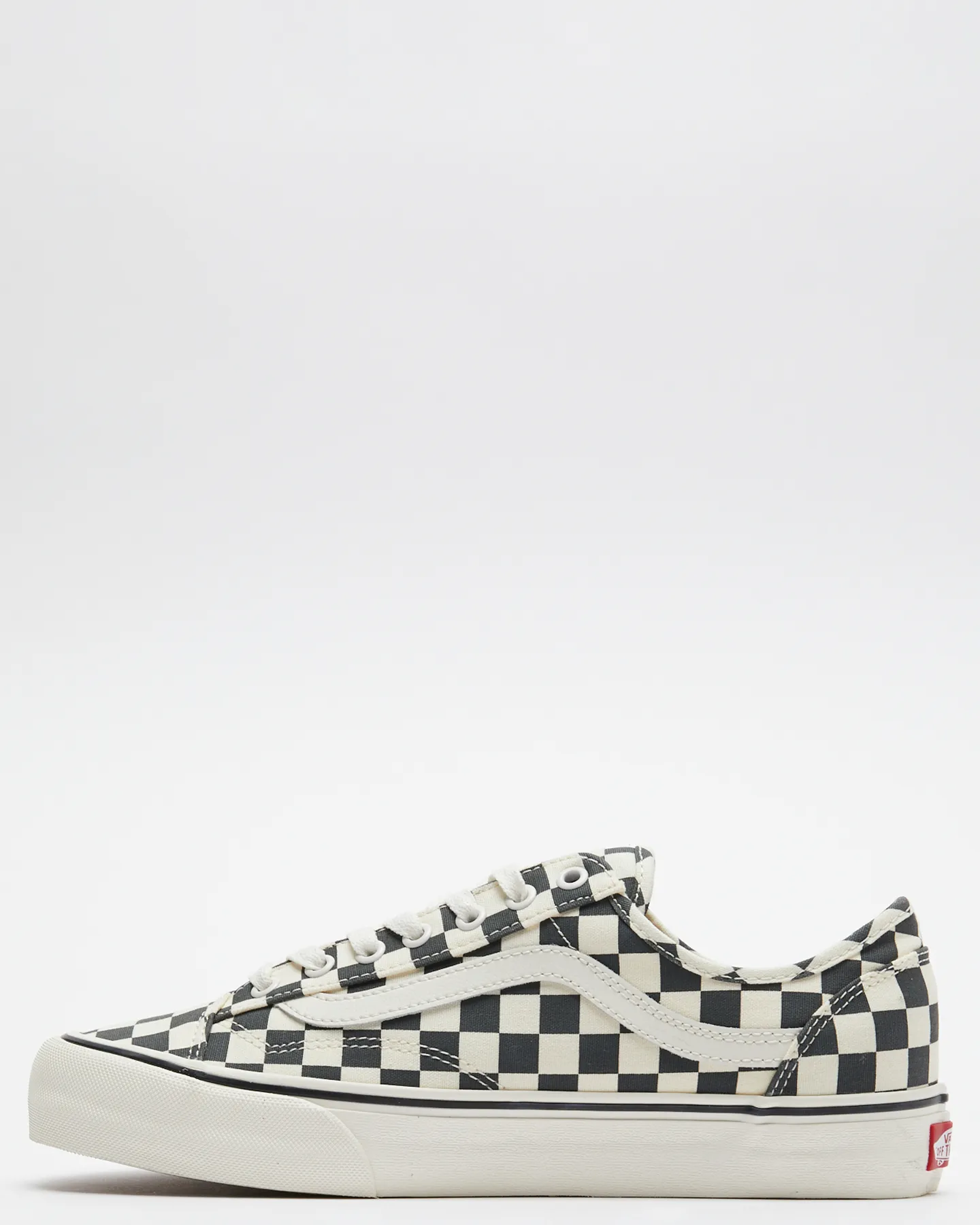 Vans Style 36 Decon Vr3 Sf Checkerboard Unexplored - White | SurfStitch