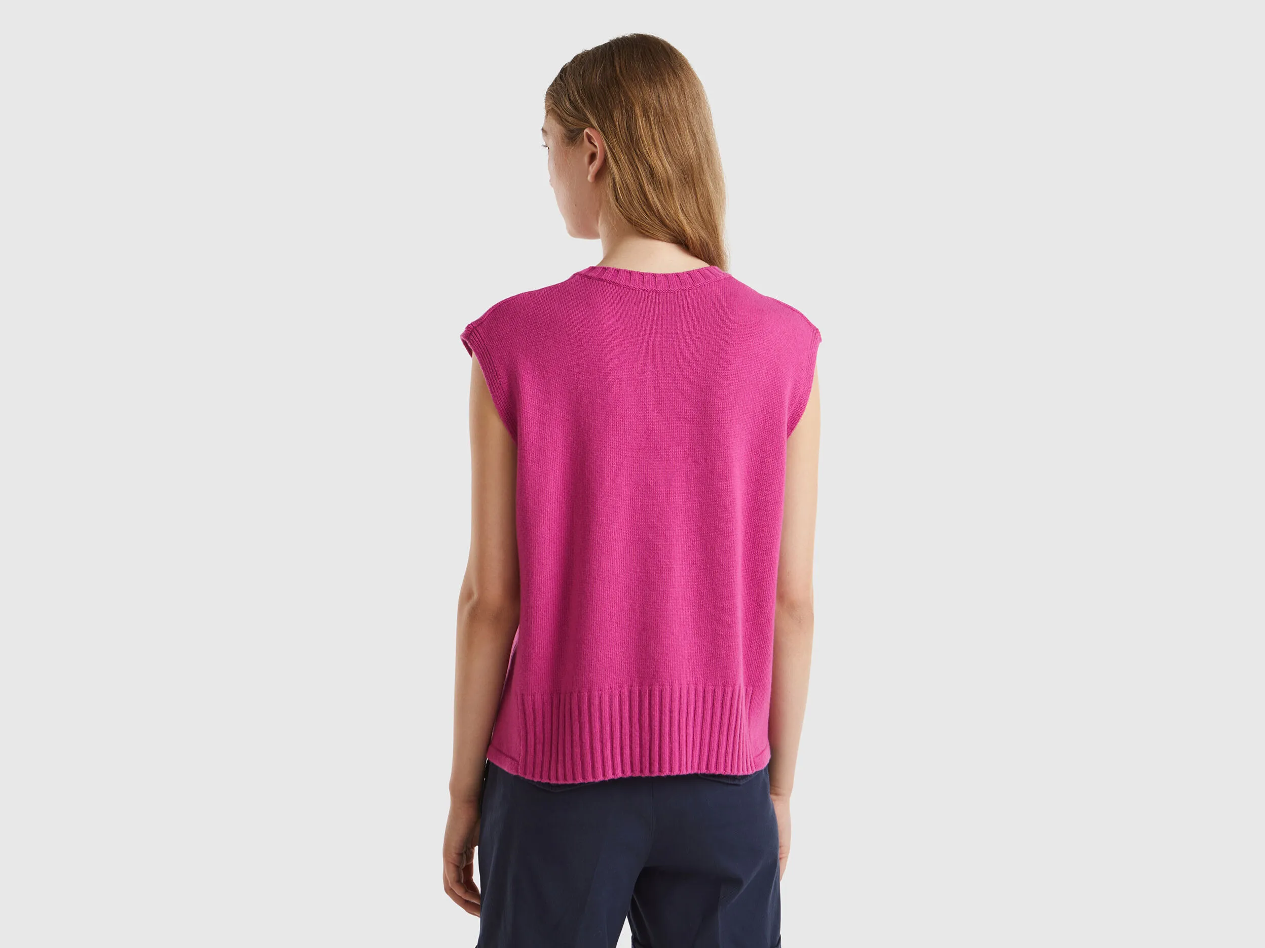 Vest in wool and viscose blend - Cyclamen | Benetton