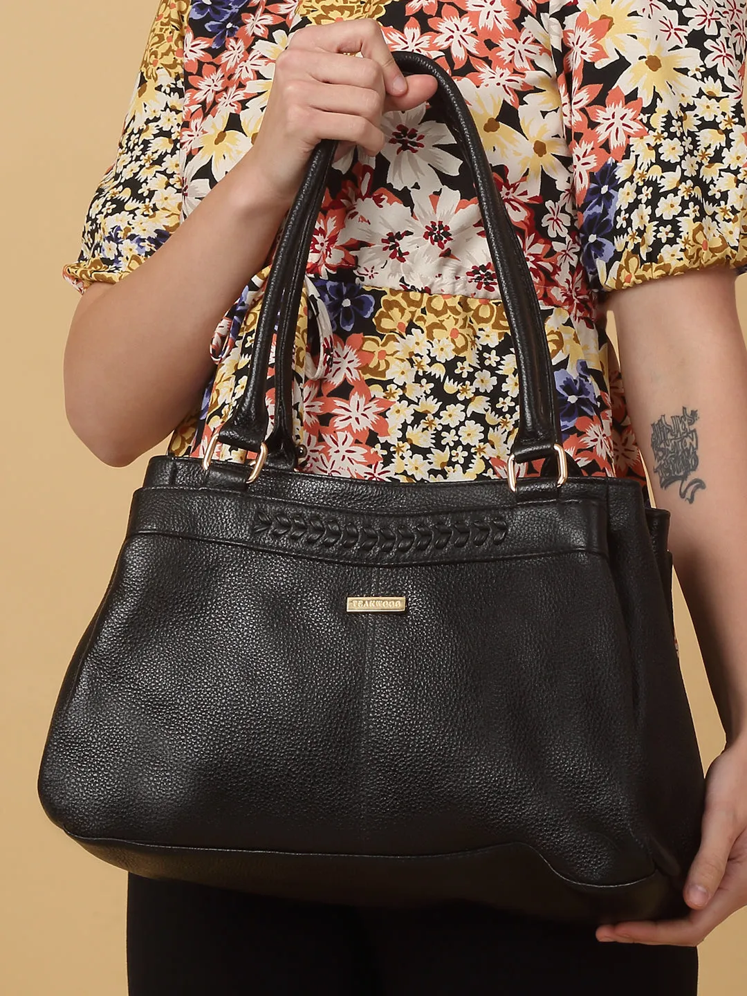 Women Black Leather Handheld bag