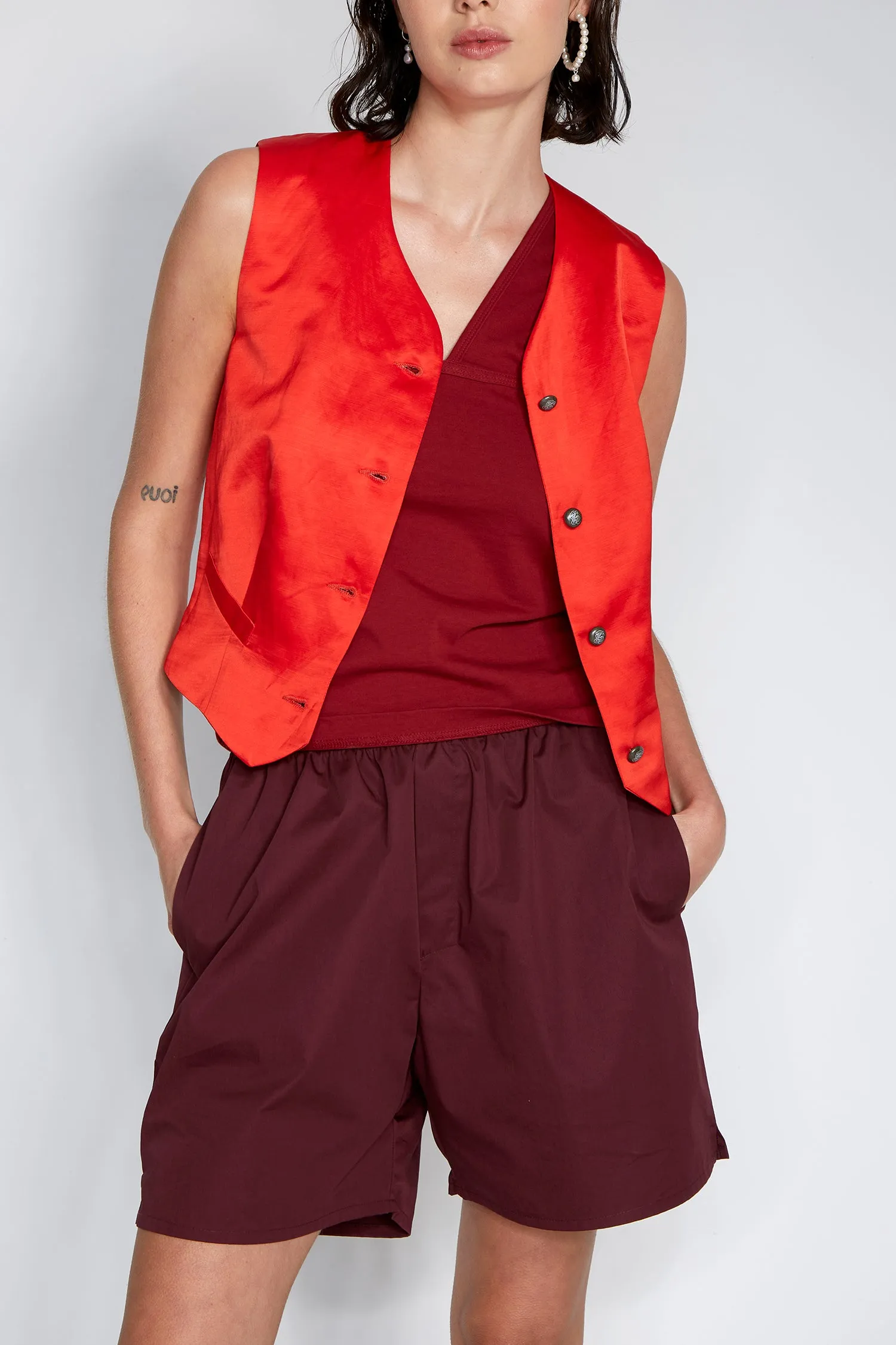 ZAMBESI   BEST VEST IN SCARLET, S23