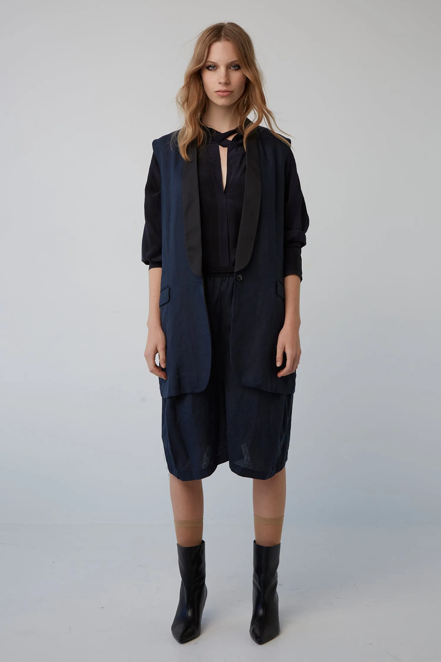 ZAMBESI   TUX VEST IN MARINE, S24